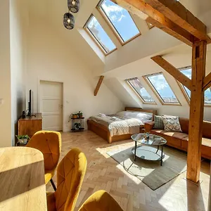 Stupartska - Attic Old Town Prague